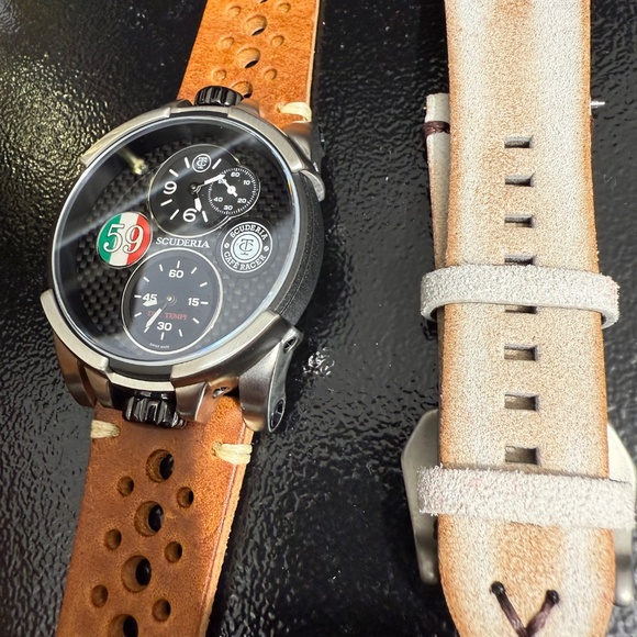 CT Scuderia watch -due tempi -mint - Picture 2 of 3